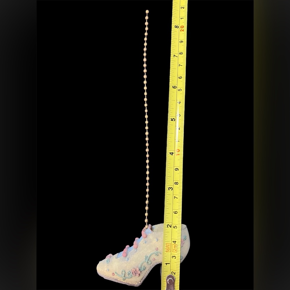 Ceramic antique shoe shaped pull chain - Picture 4 of 4